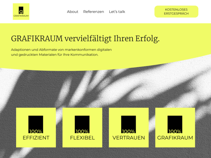 Das Bild zeigt eine Homepage für grafikraum in einem grün-gelben Farbschema. Es enthält Text, der für ihre Webdesign-Dienste wirbt, vier Symbole mit Effizienzprozentsätzen und einen Call-to-Action-Button für